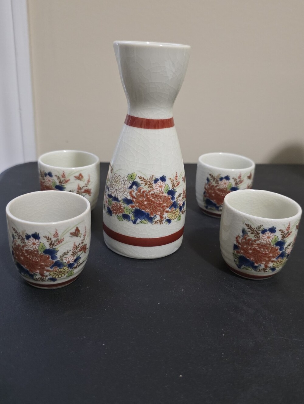 Japanese-Style Ceramic Sake Set with Floral Motif - White & Red - MADE IN JAPAN